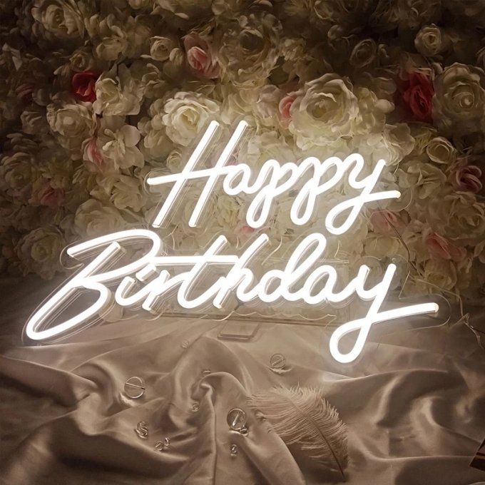 Lettre lumineuse : Happy Birsthday avec option de changement de couleur.