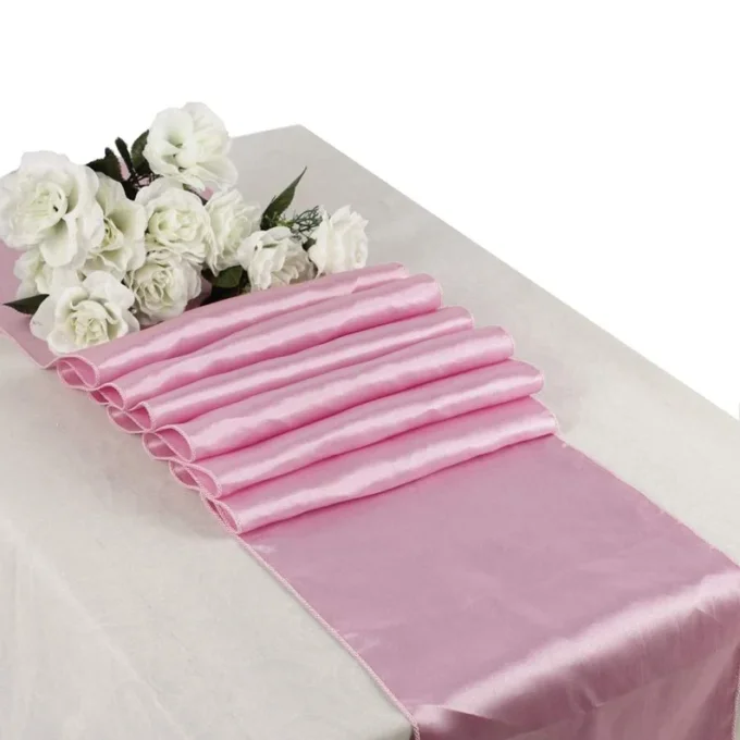 Chemin de table en satin 30 x 275cm