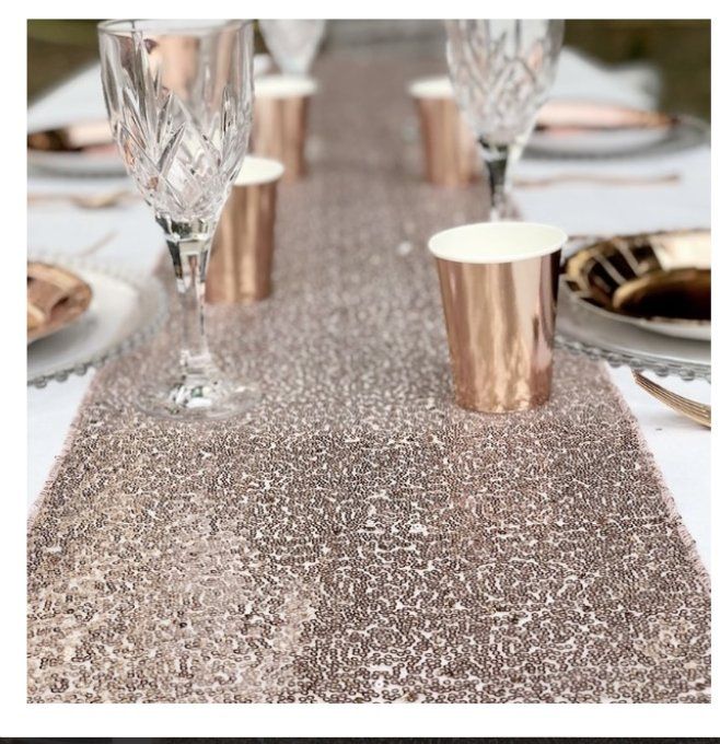 Chemin de table en sequin  35x375 cm différents coloris.