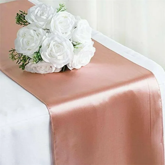 Chemin de table en satin 30 x 275cm