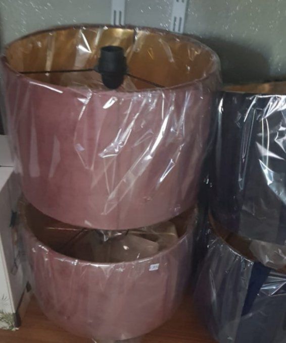 Lampe à Poser pieds en métal abat-jour en velour