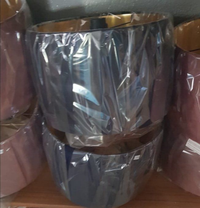 Lampe à Poser pieds en métal abat-jour en velour