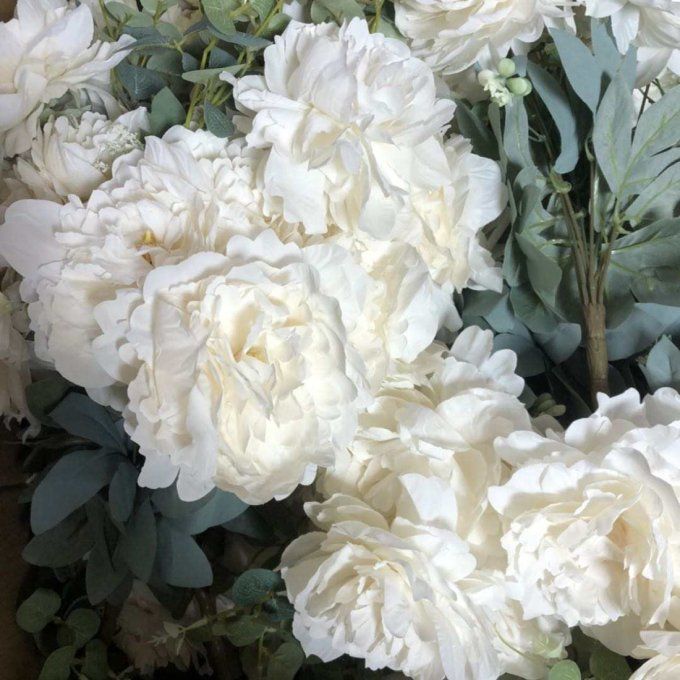 Bouquet de fleurs blanches 