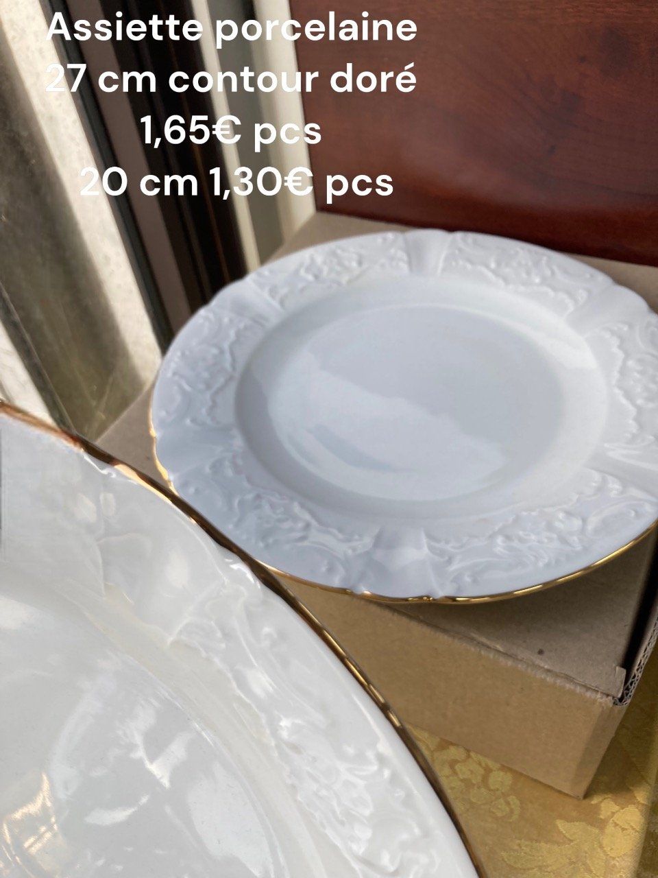 Assiette porcelaine contour doré 20 cm